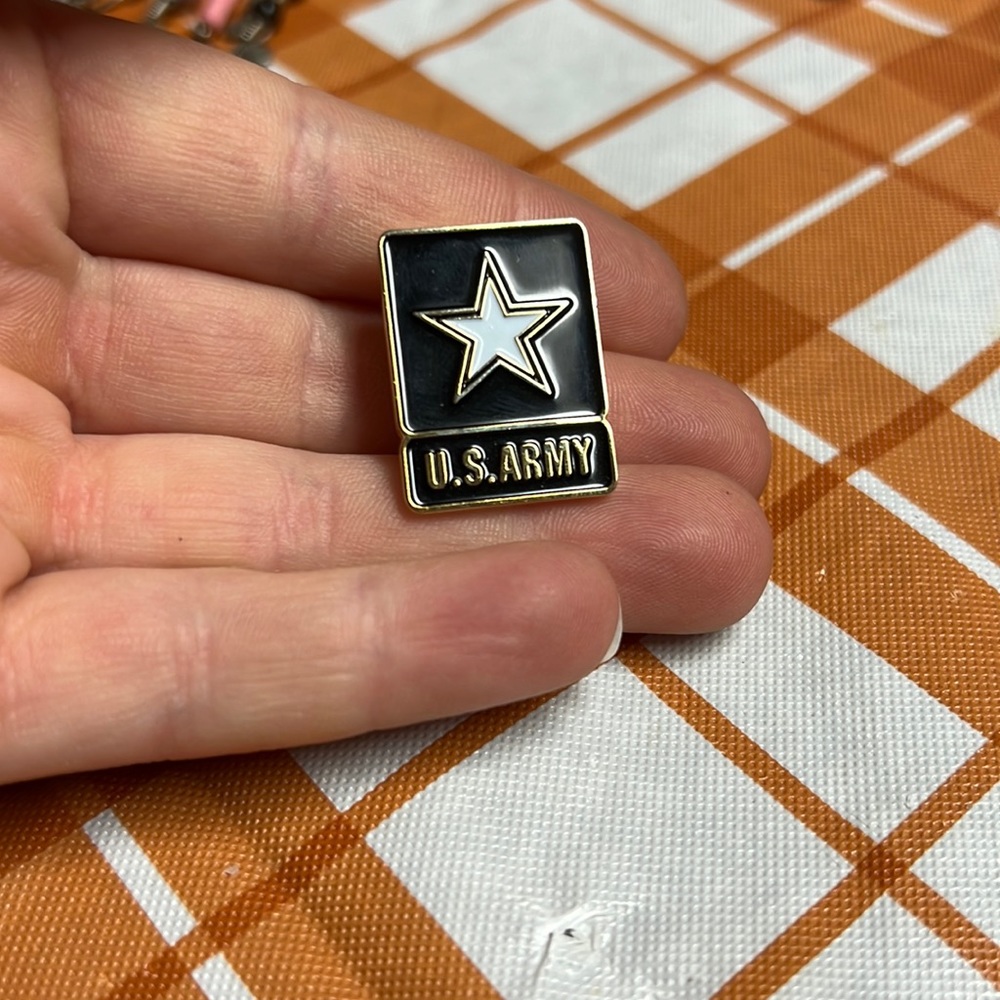 US Army pin